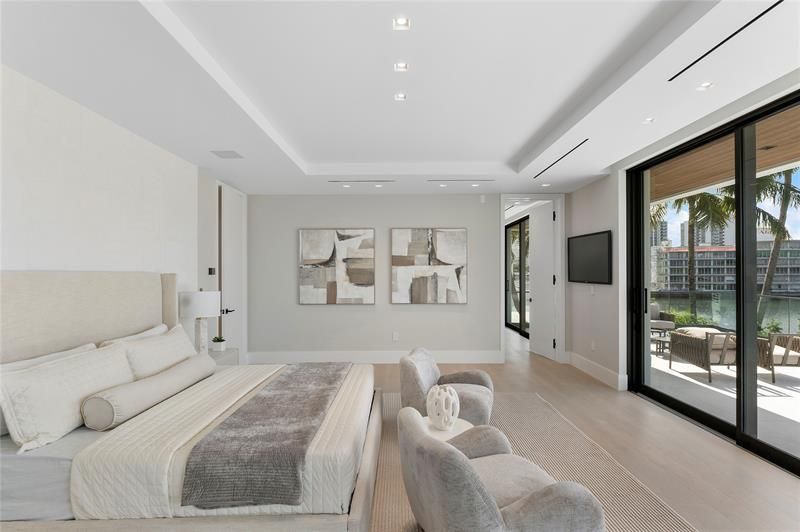 2880 NE 28th St, Fort Lauderdale, FL 33306 Photo