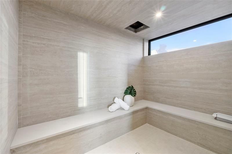 2880 NE 28th St, Fort Lauderdale, FL 33306 Photo