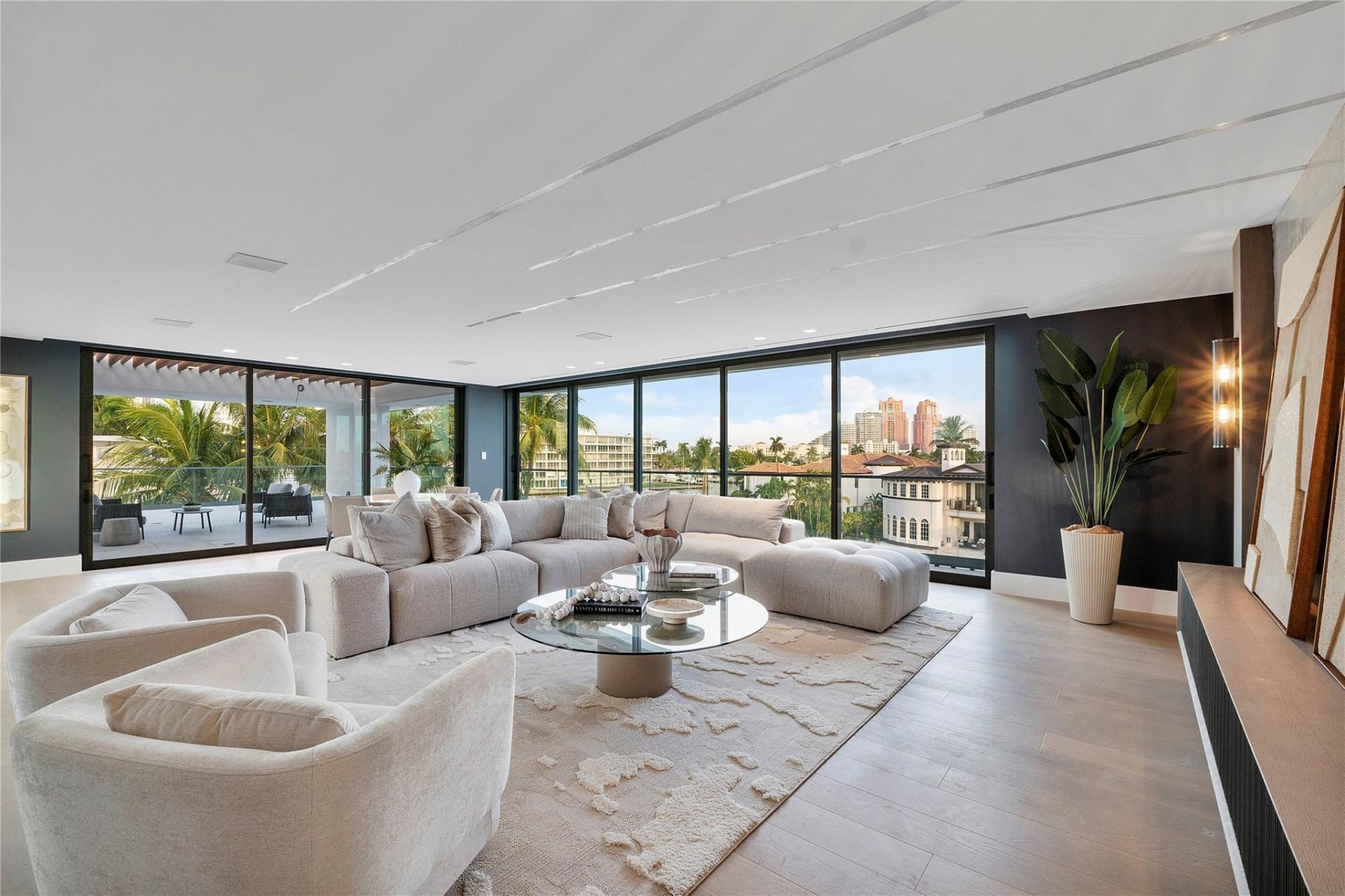 2880 NE 28th Street, Fort Lauderdale, FL 33306 Photo