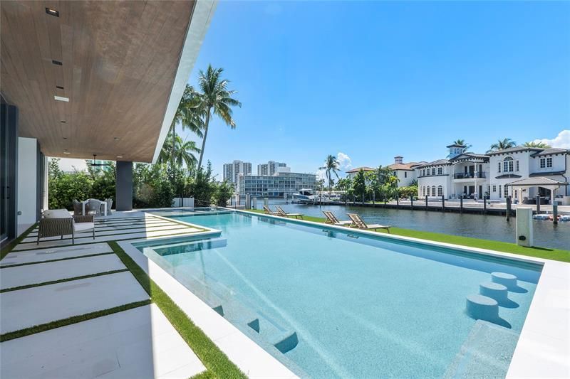 2880 NE 28th St, Fort Lauderdale, FL 33306 Photo