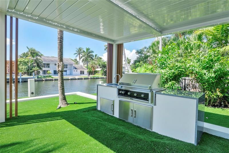 2880 NE 28th St, Fort Lauderdale, FL 33306 Photo