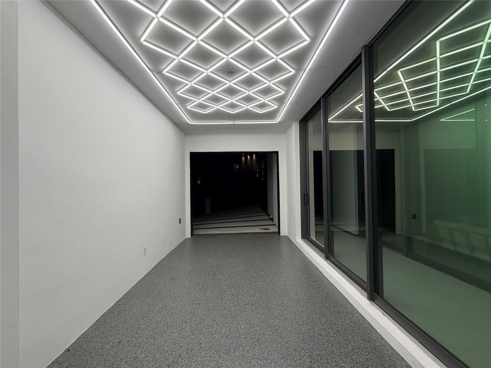 2880 NE 28th Street, Fort Lauderdale, FL 33306 Photo