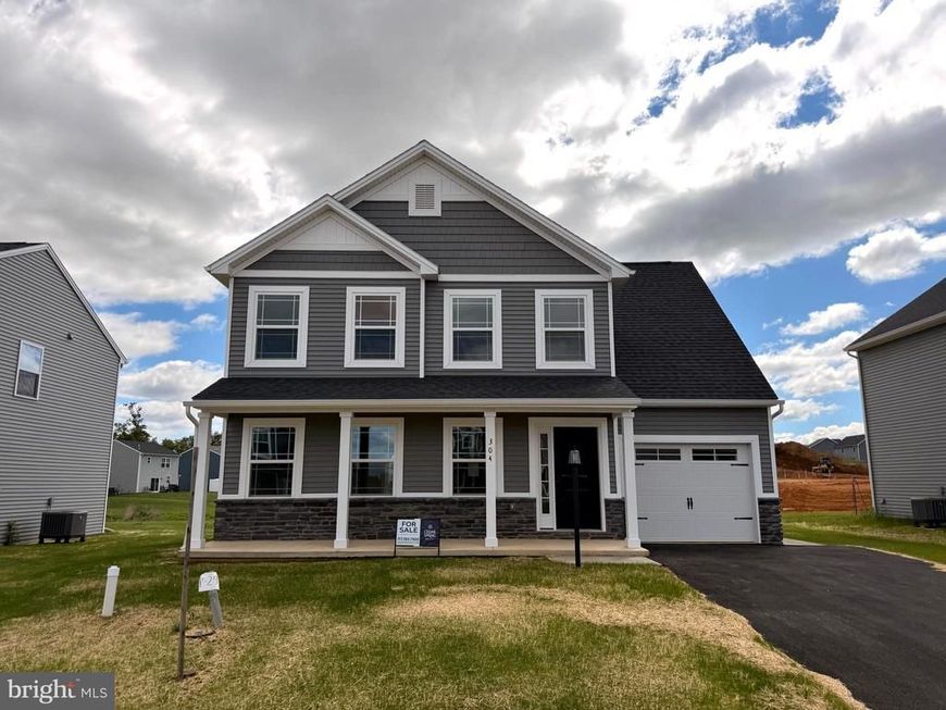 304 Rine Dr, Shippensburg, PA 17257 Main Photo