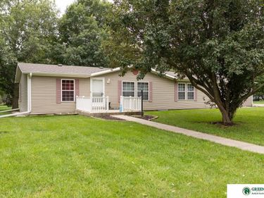 1002 E 5th Street, Stromsburg, NE 68666