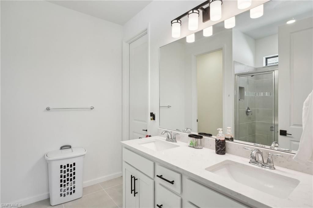 11162 Addison Lake Cir, Fort Myers, FL 33966 Photo