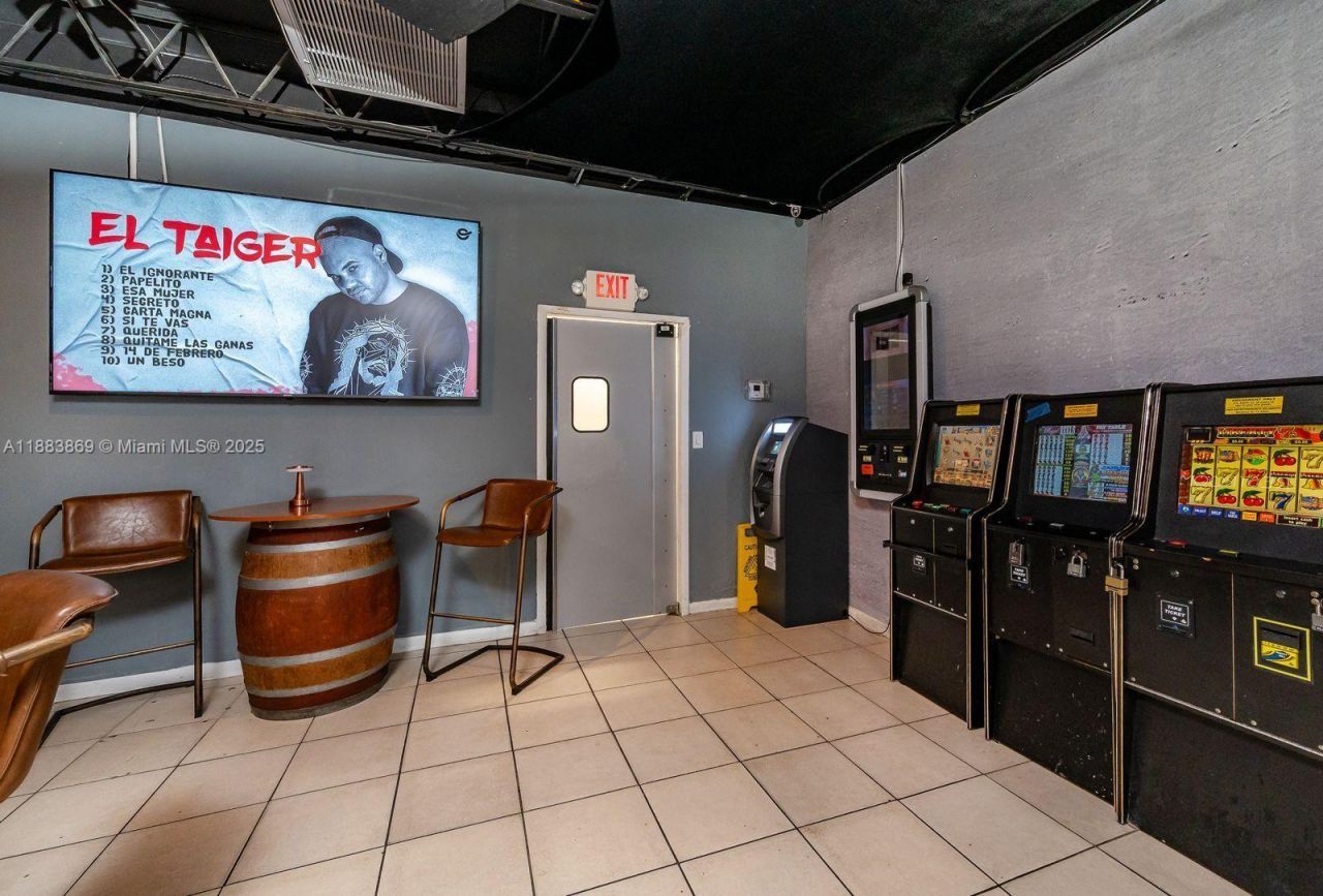 6746 W Flagler St, Miami, FL 33144 Photo