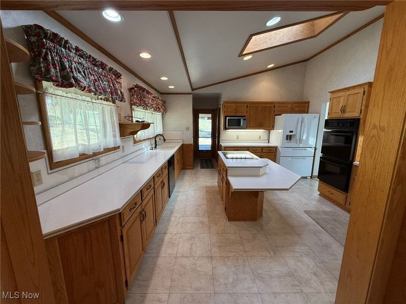 2902 Downeys Hill Drive NE, Dover, OH 44622 Photo 16