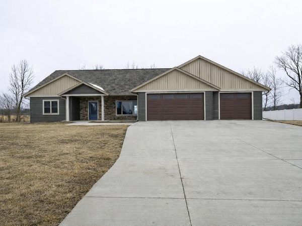 W24362 Fairway DRIVE, Trempealeau, WI 54661