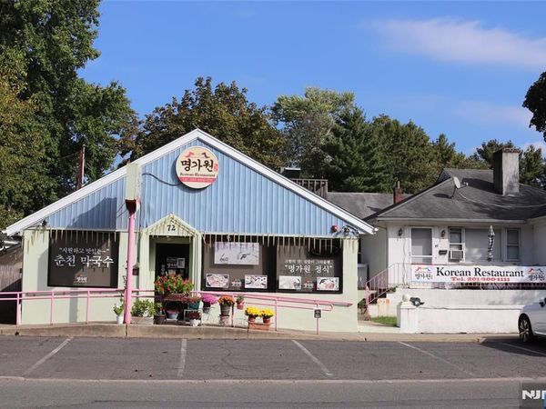 72 Piermont Road, TENAFLY, NJ 07670