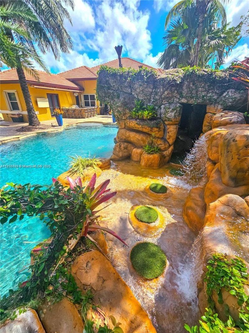 14503 SW 16th St, Davie, FL 33325 Photo