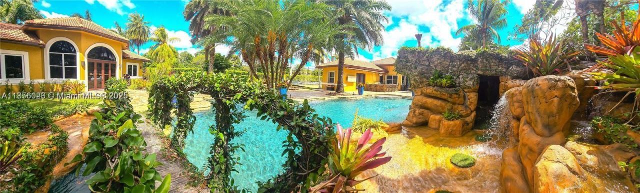 14503 SW 16th St, Davie, FL 33325 Photo