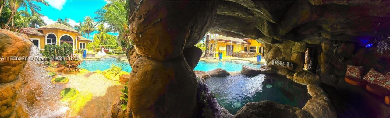 14503 SW 16th St, Davie, FL 33325 Photo