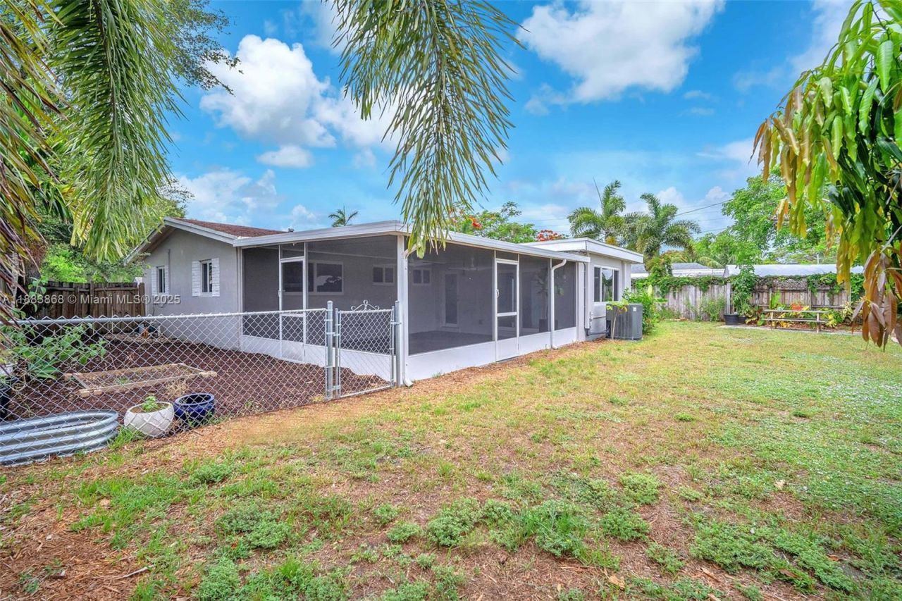 3641 SW 23rd Ct, Fort Lauderdale, FL 33312 Photo