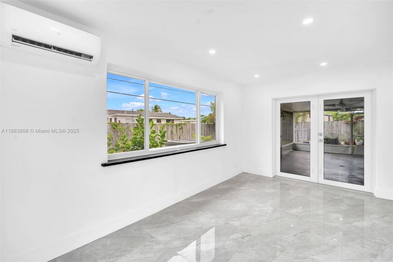 3641 SW 23rd Ct, Fort Lauderdale, FL 33312 Photo