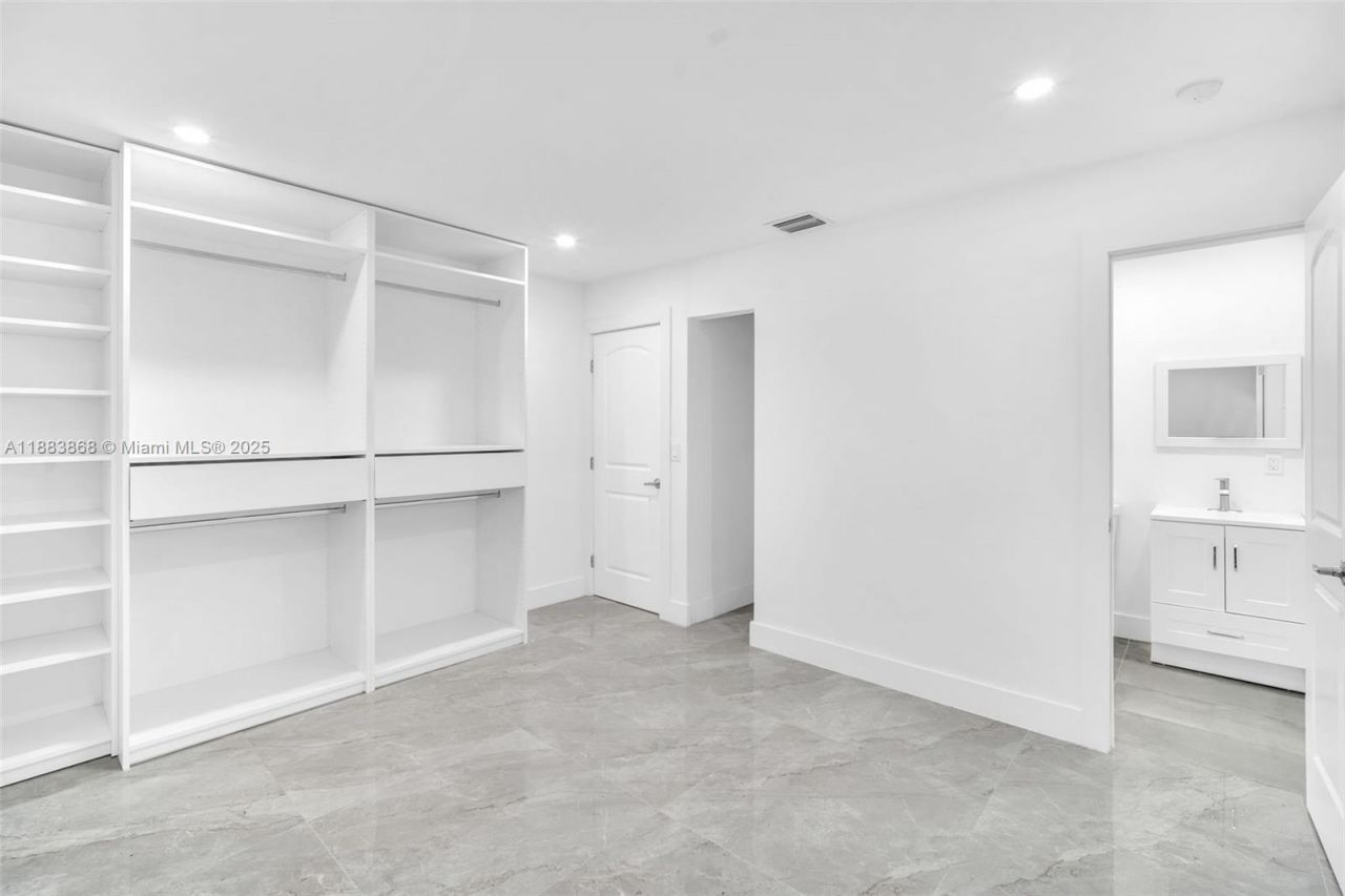 3641 SW 23rd Ct, Fort Lauderdale, FL 33312 Photo