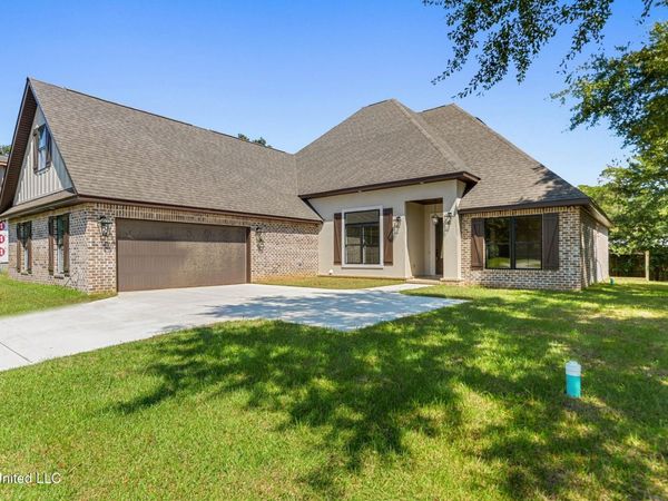 138 Destiny Oaks Drive, Long Beach, MS 39560