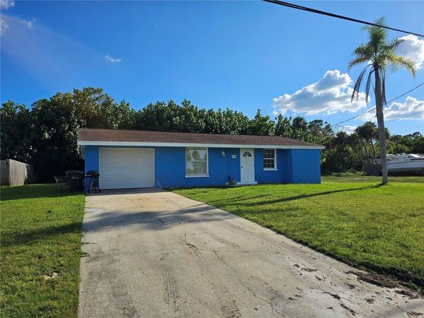142 MYAKKA DRIVE, VENICE, FL 34293