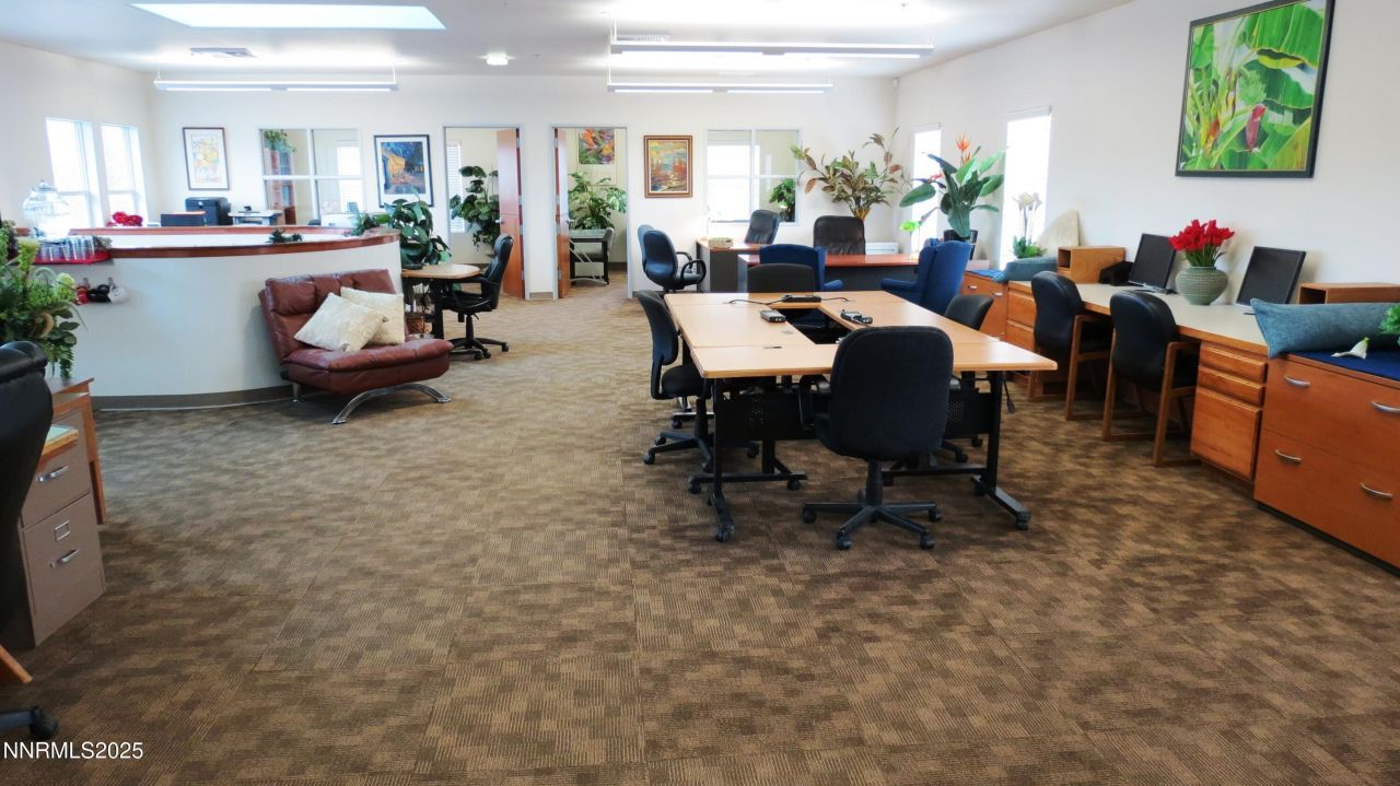 1929 E Prater Way, Sparks, NV 89434 Photo