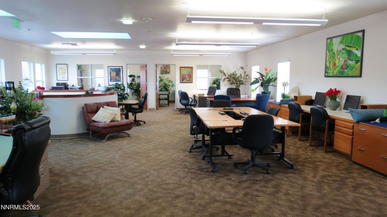 1929 E Prater Way, Sparks, NV 89434 Photo