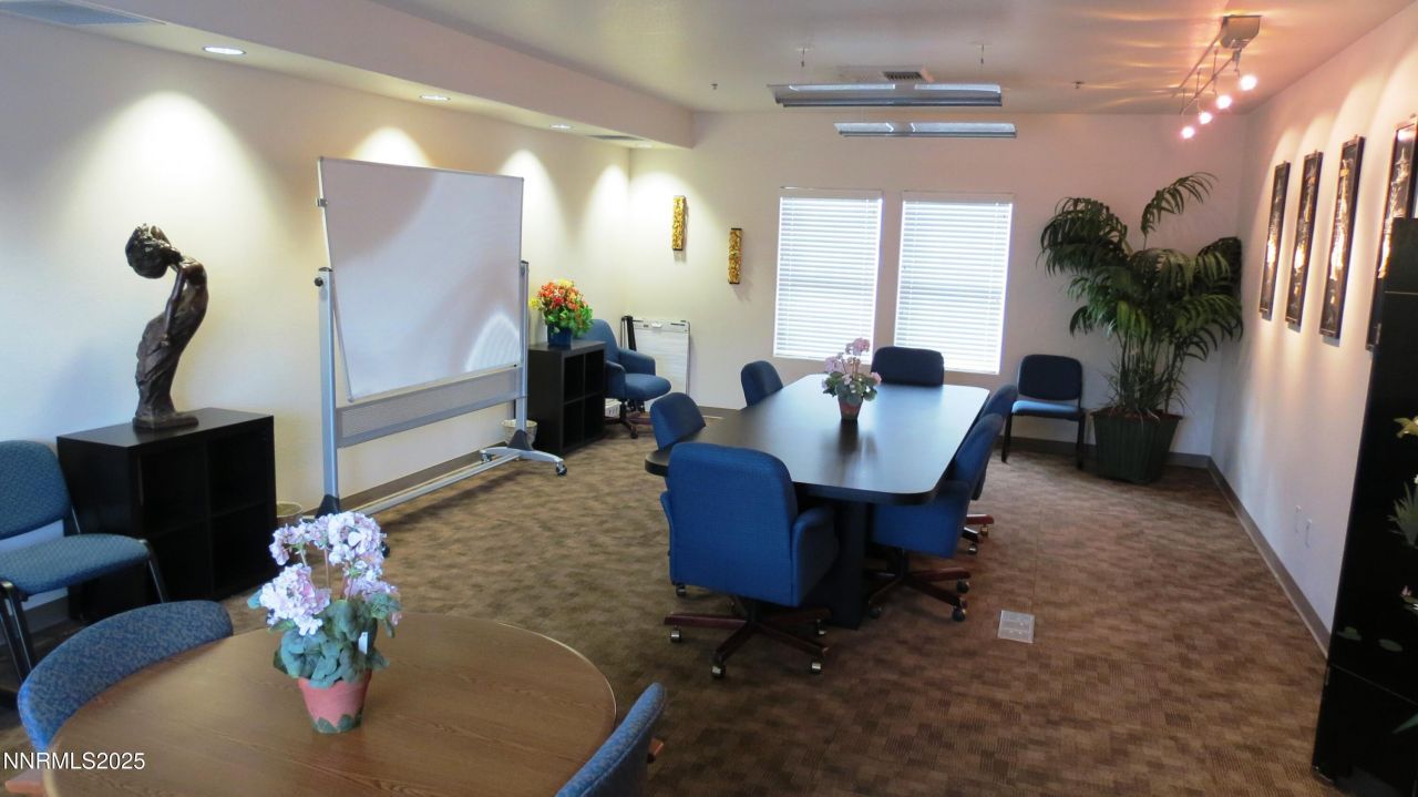 1929 E Prater Way, Sparks, NV 89434 Photo