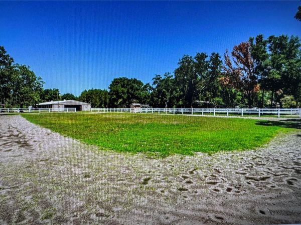 10502 HENDERSON ROAD, TAMPA, FL 33625