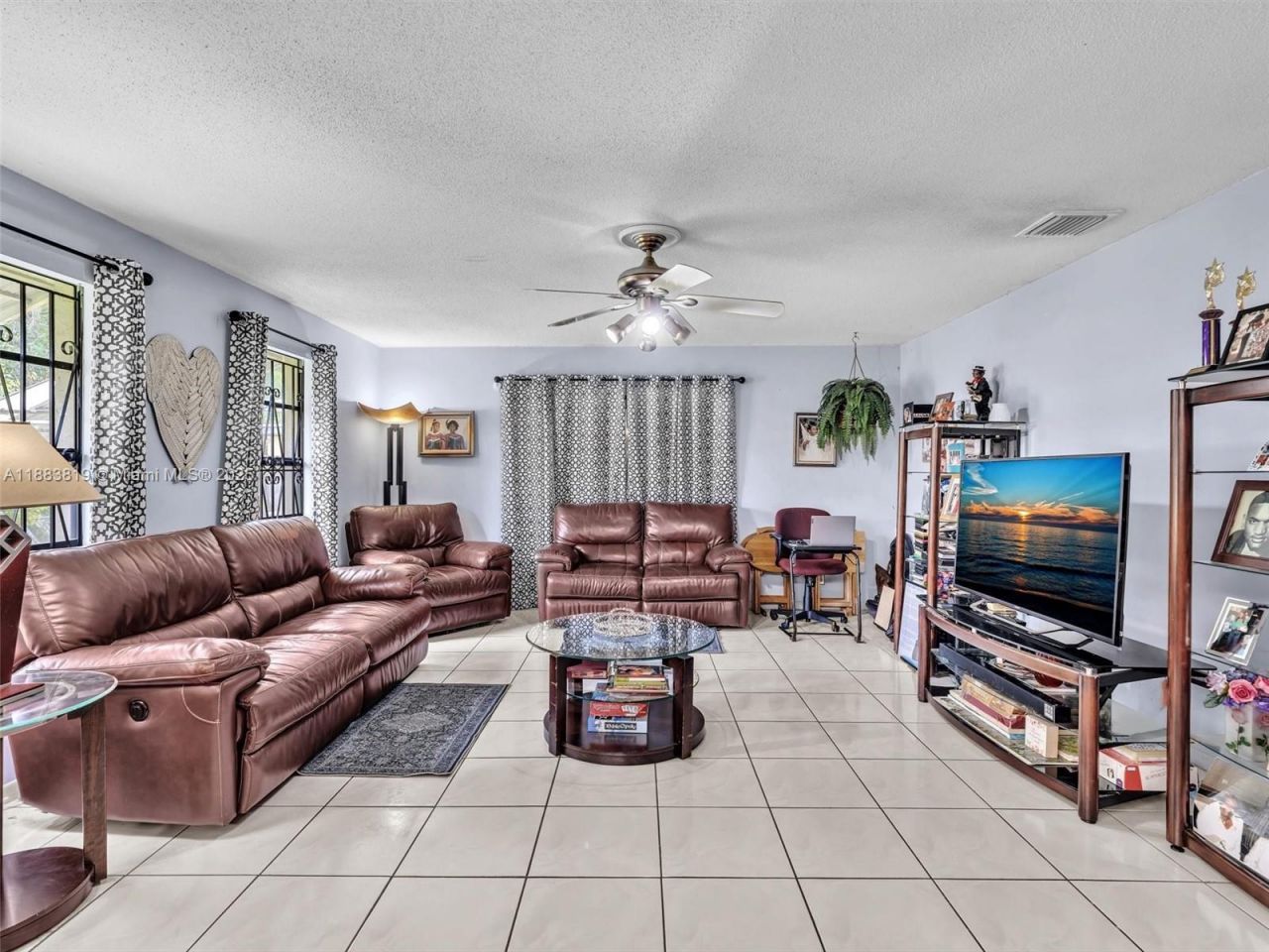 228 SW 5th Ave, Hallandale Beach, FL 33009 Photo