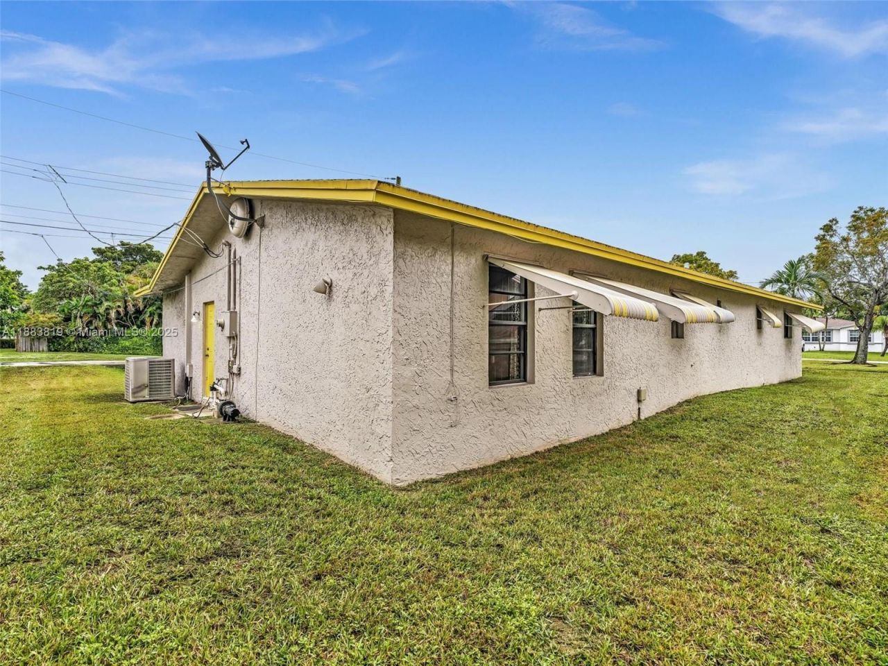 228 SW 5th Ave, Hallandale Beach, FL 33009 Photo