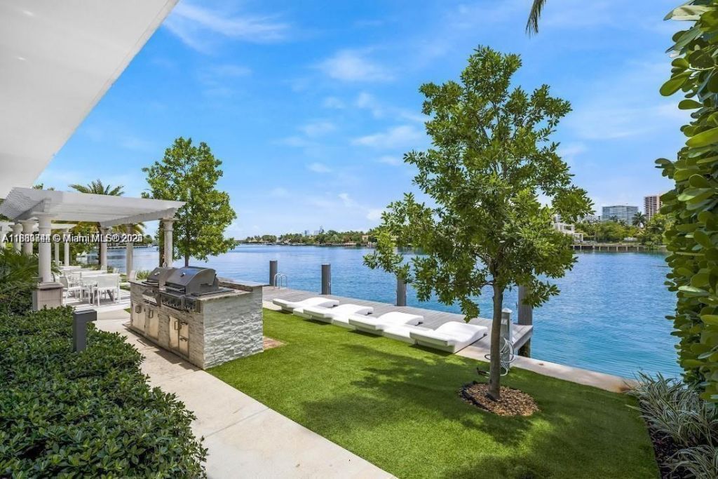 9821 E Bay Harbor Dr, Unit 503, Bay Harbor Islands, FL 33154 Photo