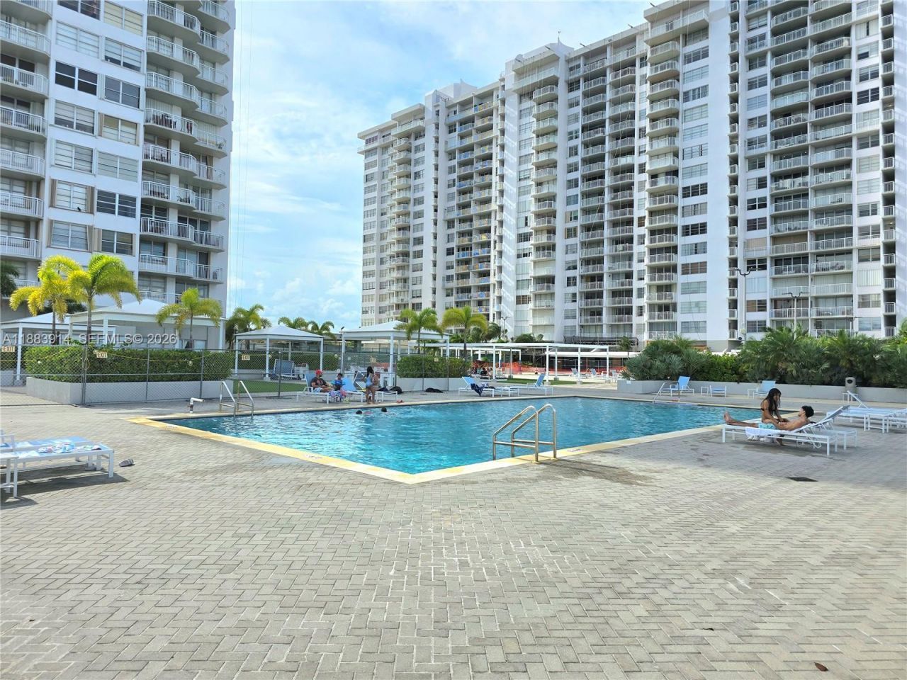 18051 Biscayne Blvd, Unit 1204, Aventura, FL 33160 Photo