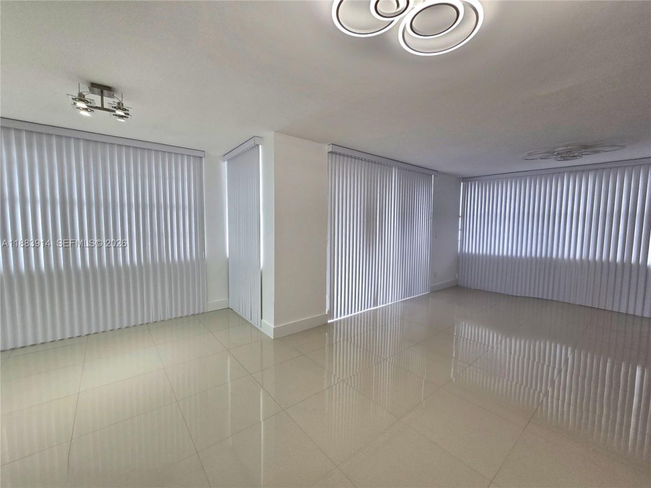 18051 Biscayne Blvd, Unit 1204, Aventura, FL 33160 Photo
