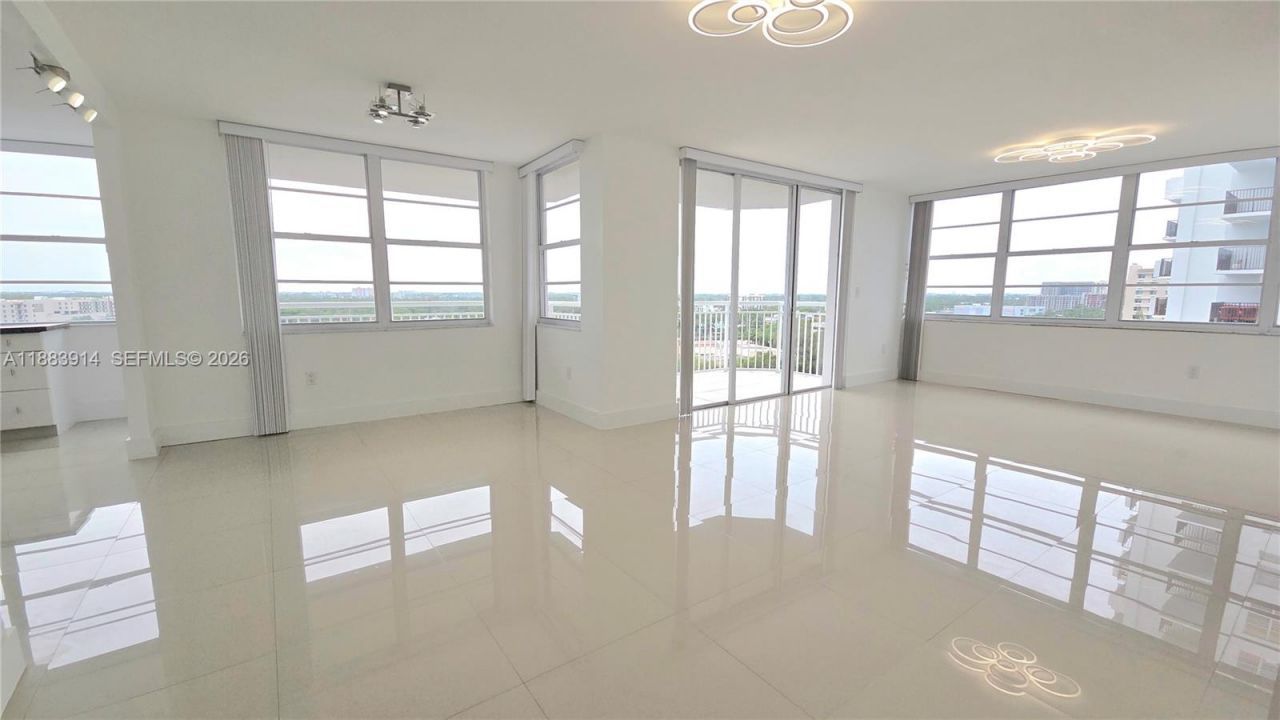 18051 Biscayne Blvd, Unit 1204, Aventura, FL 33160 Photo