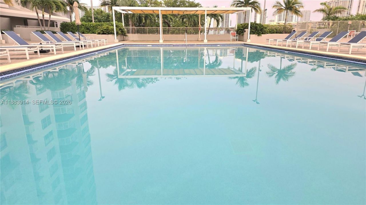 18051 Biscayne Blvd, Unit 1204, Aventura, FL 33160 Photo