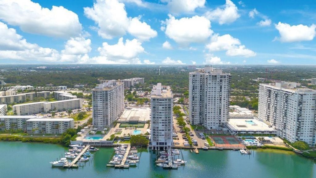 18031 Biscayne Blvd, Unit PH01, Aventura, FL 33160 Photo