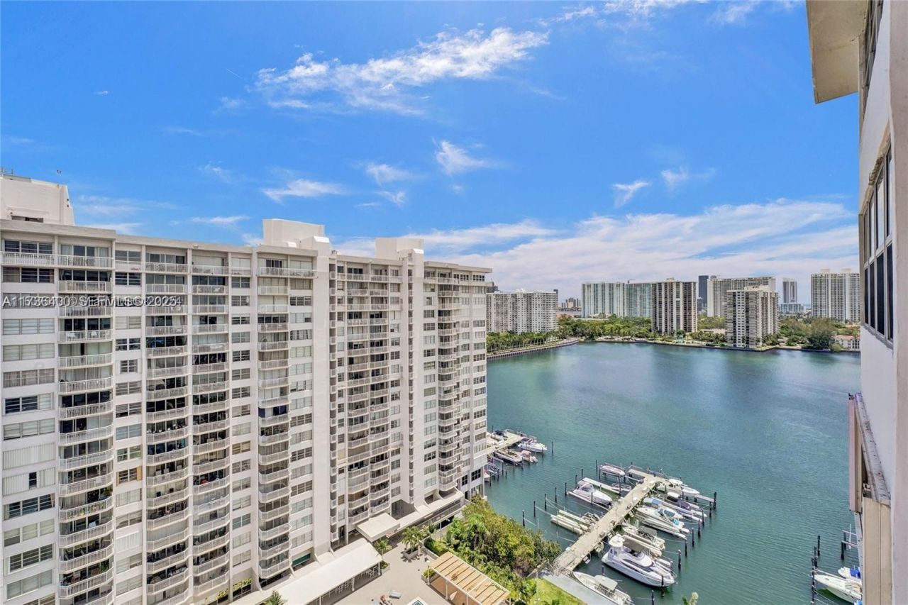 18031 Biscayne Blvd, Unit PH01, Aventura, FL 33160 Photo