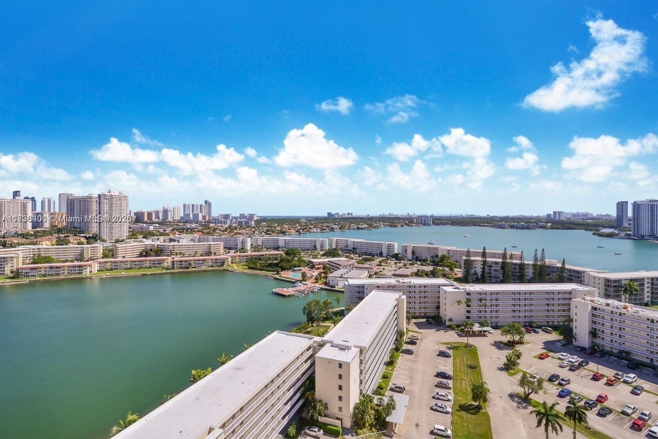 18031 Biscayne Blvd, Unit PH01, Aventura, FL 33160 Photo
