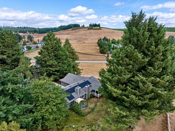 8166 Saghalie Drive S, Salem, OR 97306