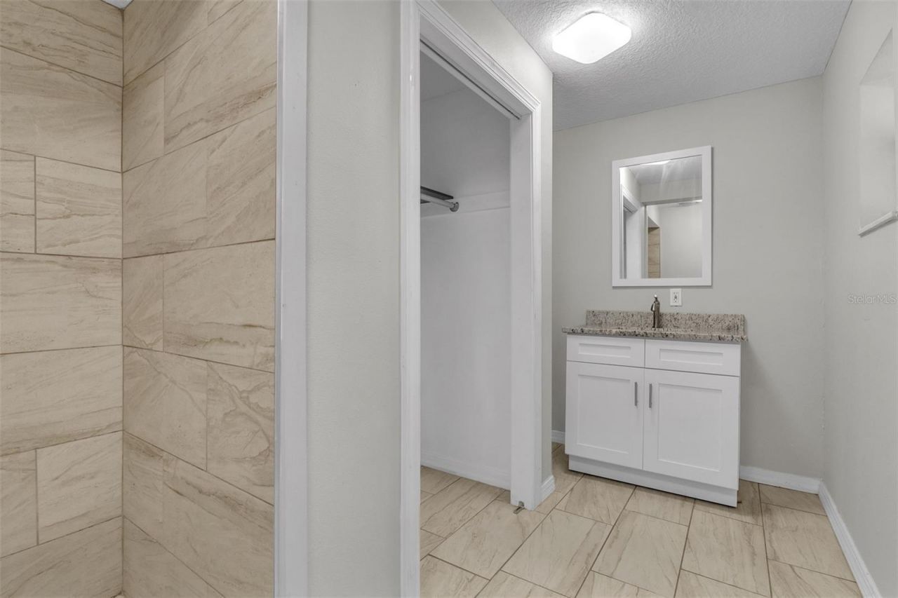 5911 Fernhill Drive, Orlando, FL 32808 Photo