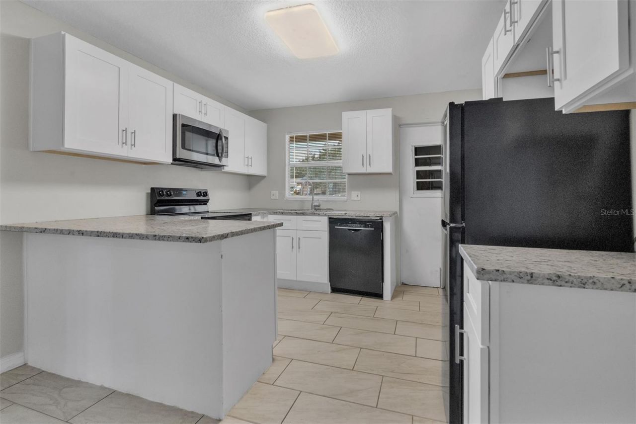 5911 Fernhill Drive, Orlando, FL 32808 Photo