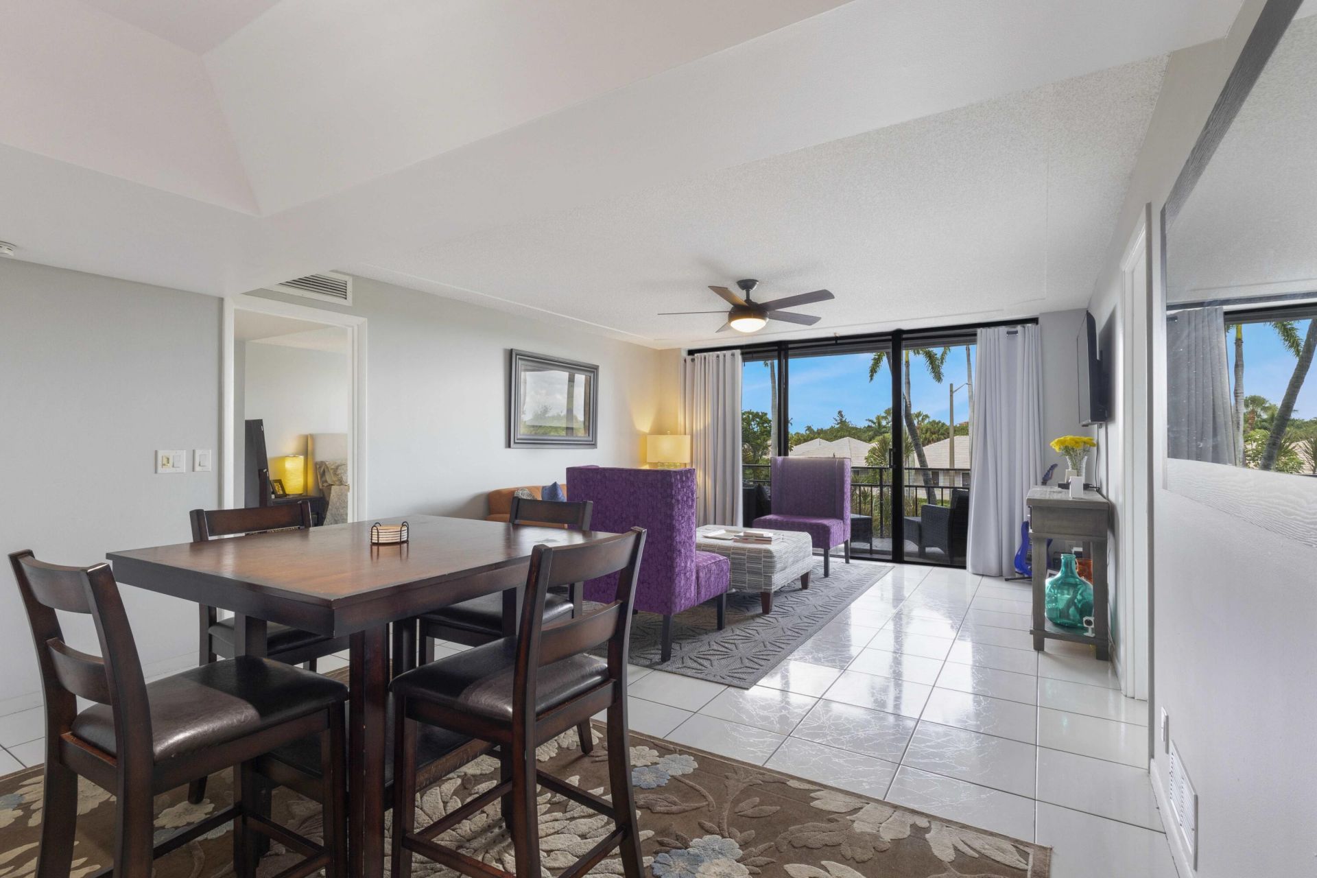 1500 Presidential Way, Unit 202, West Palm Beach, FL 33401 Photo