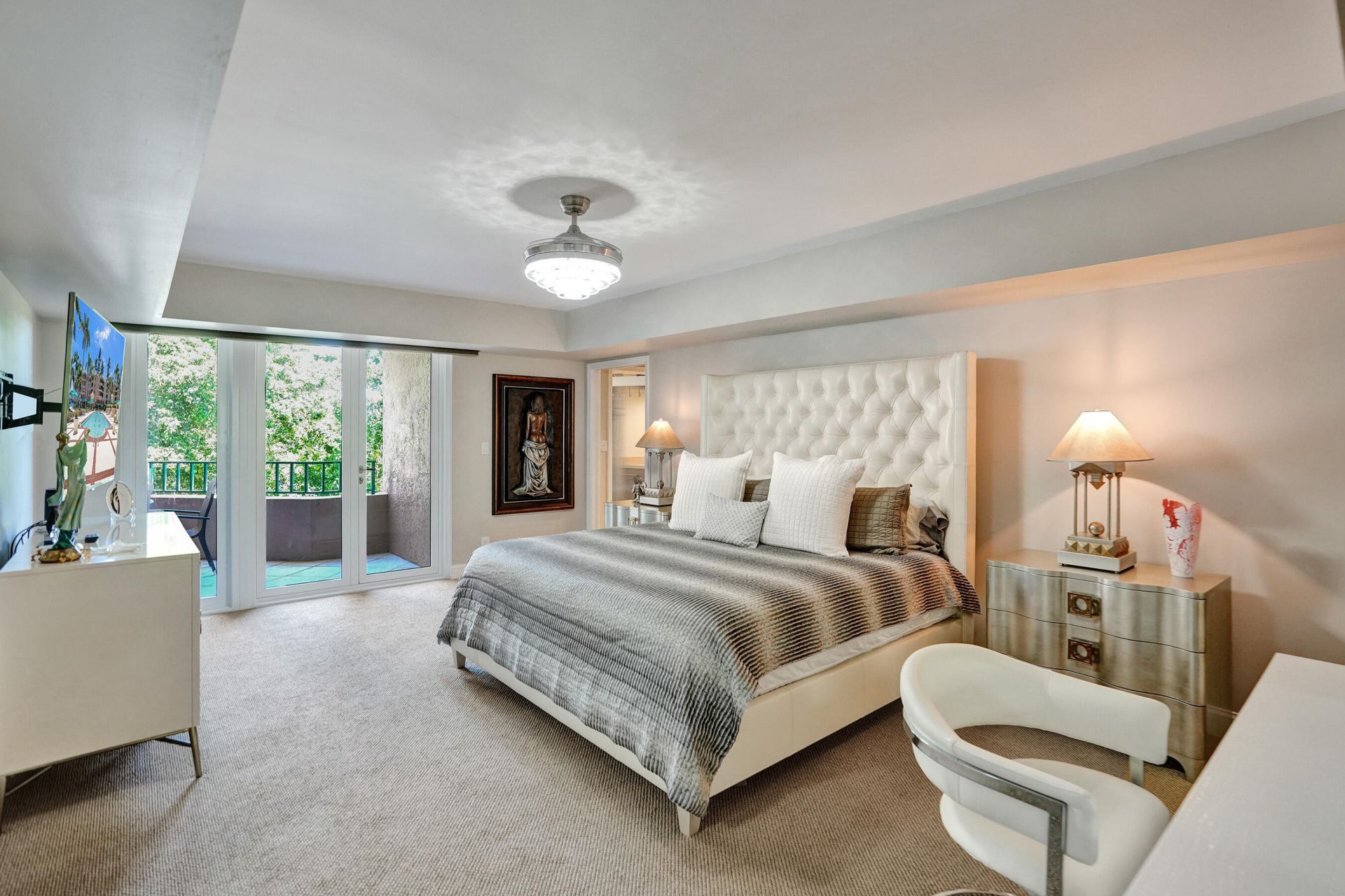 100 SE 5th Avenue, Unit 406, Boca Raton, FL 33432 Photo