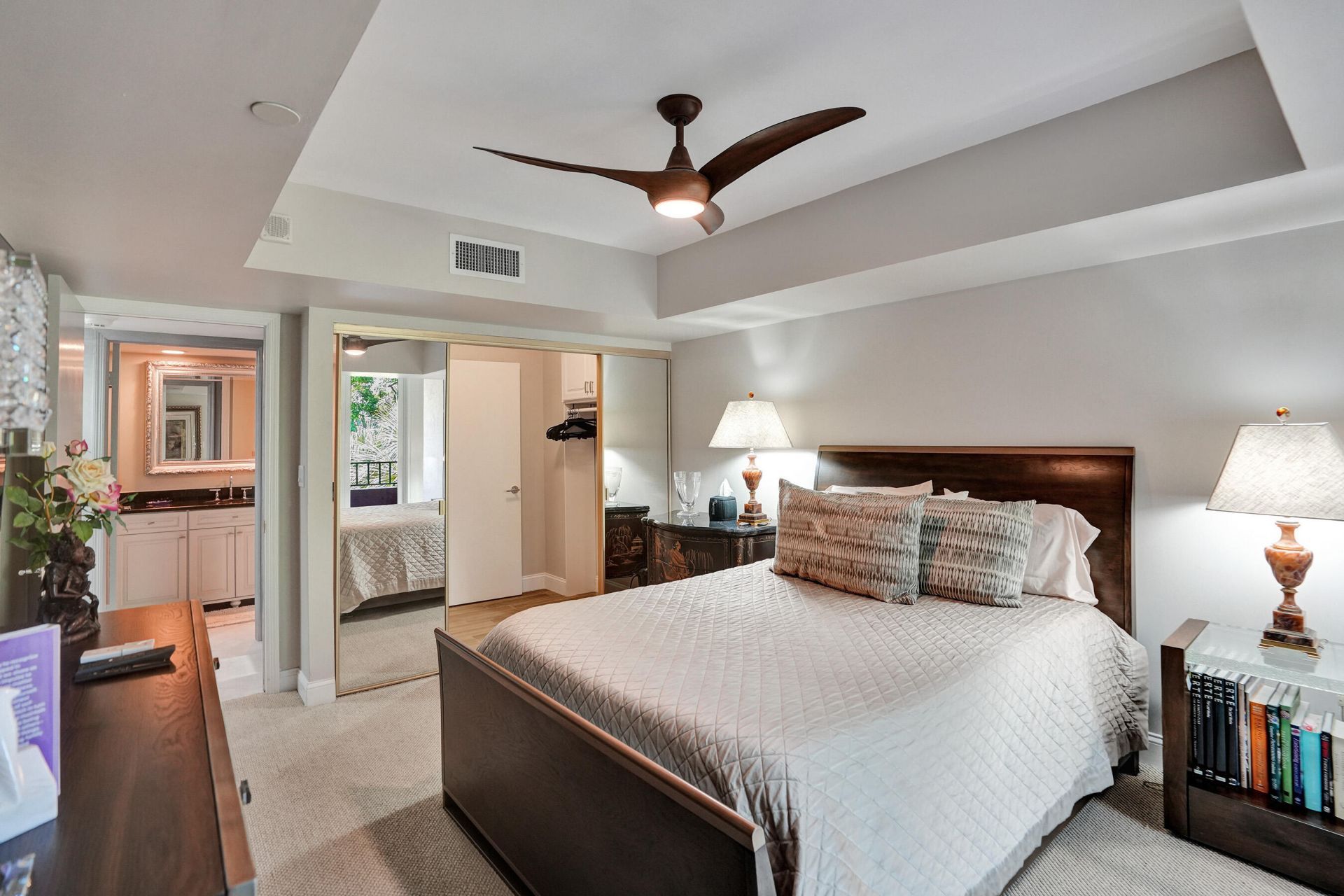 100 SE 5th Avenue, Unit 406, Boca Raton, FL 33432 Photo