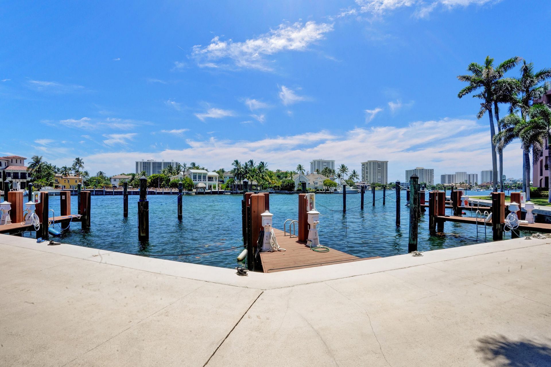 100 SE 5th Avenue, Unit 406, Boca Raton, FL 33432 Photo