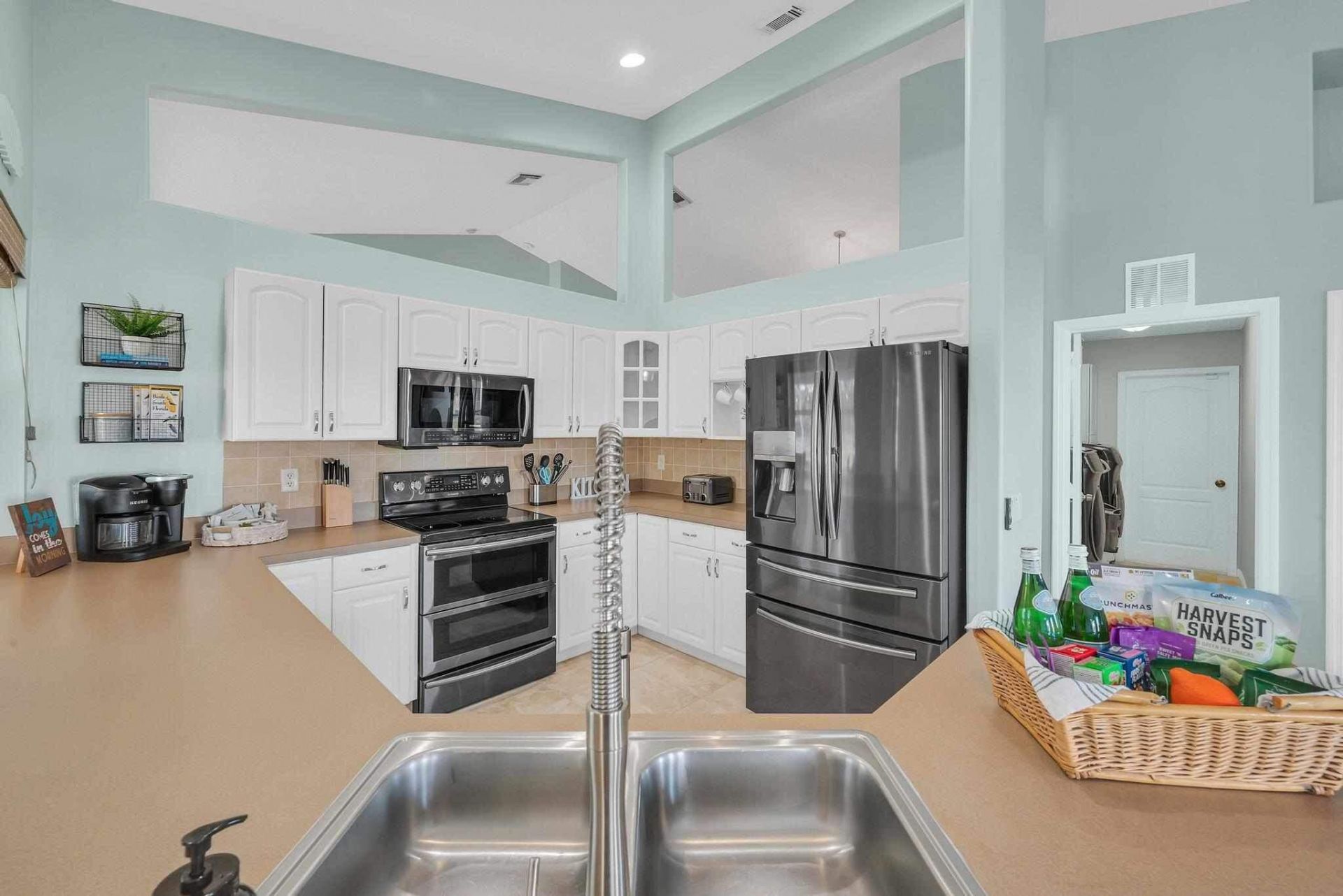 5464 NW Milner Drive, Port Saint Lucie, FL 34983 Photo