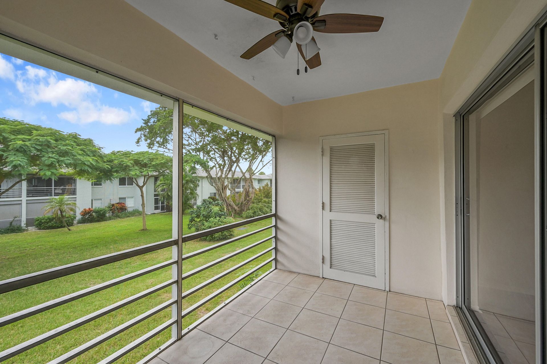 2340 SW 22nd Avenue, Unit 306, Delray Beach, FL 33445 Photo