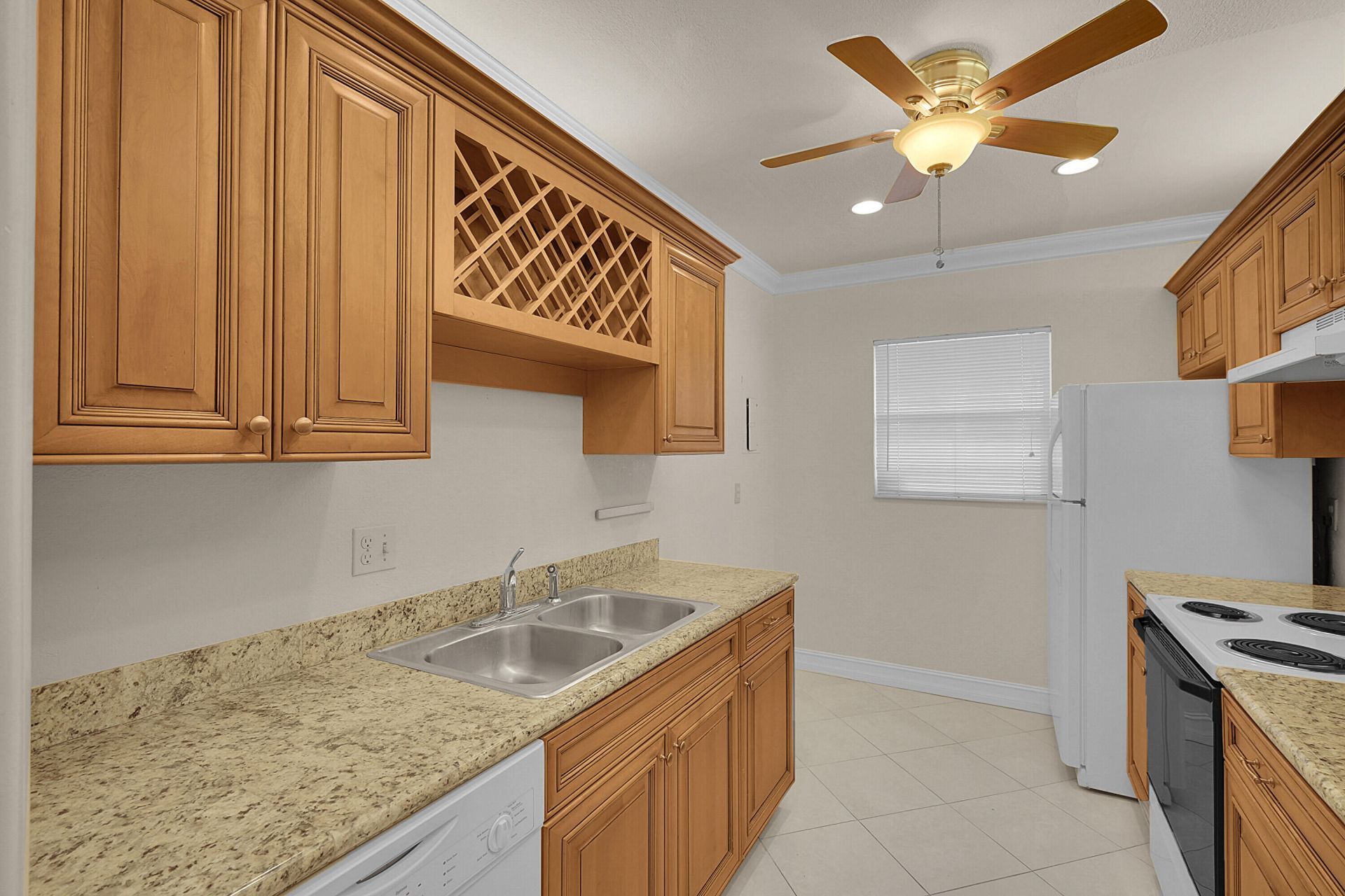 2340 SW 22nd Avenue, Unit 306, Delray Beach, FL 33445 Photo