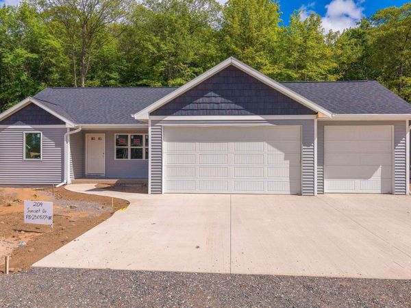 209 Sunset Drive, Negaunee, MI 49866