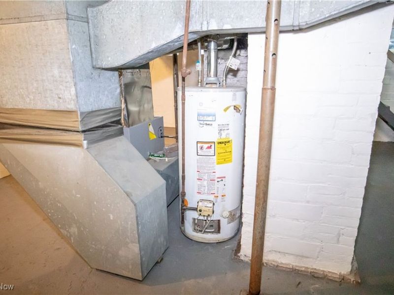 2119 Rossmoor Road, Cleveland, OH 44118 Photo 14