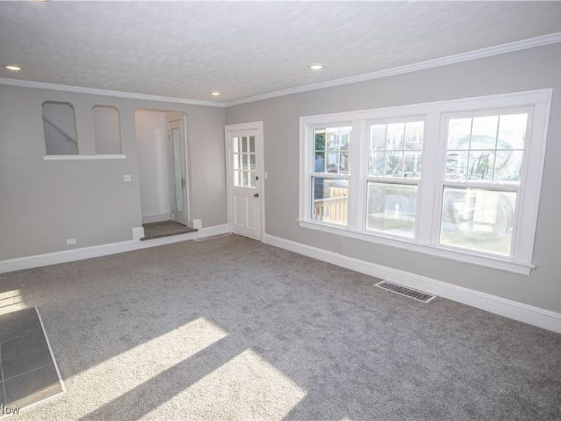 2119 Rossmoor Road, Cleveland, OH 44118 Photo 21