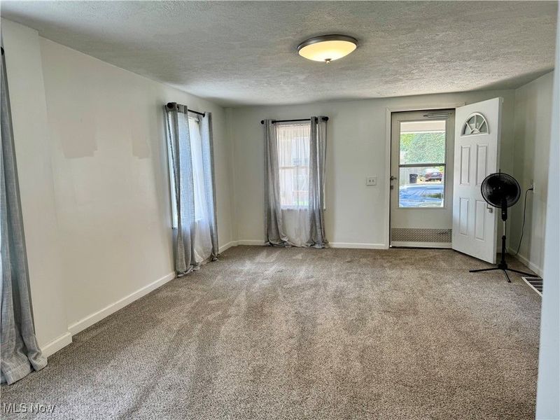 207 Erie Street, Elyria, OH 44035 Photo 3