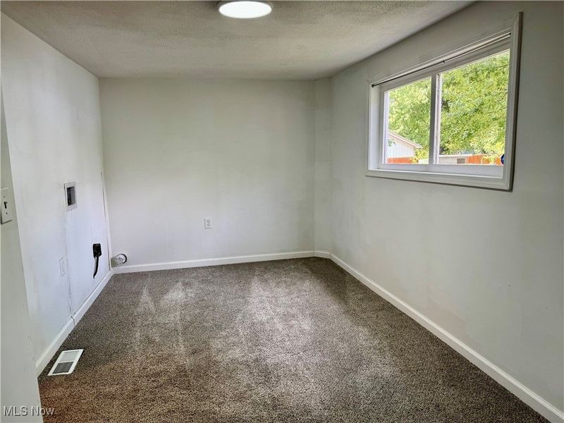 207 Erie Street, Elyria, OH 44035 Photo 9